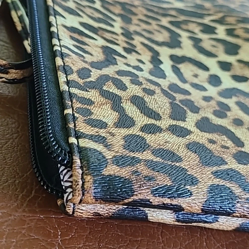 Leopard Print Clutch‎ with Wrist Strap